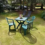 Mit Garten, Grill Und Terrasse